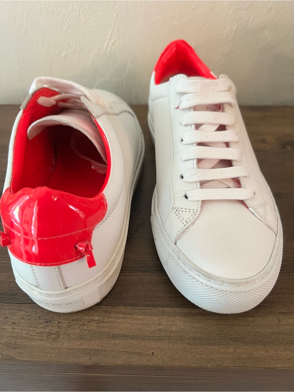 Authentic Givenchy Urban Street White Leather Sneakers with Hot Pink Accent - Picture 2 of 9
